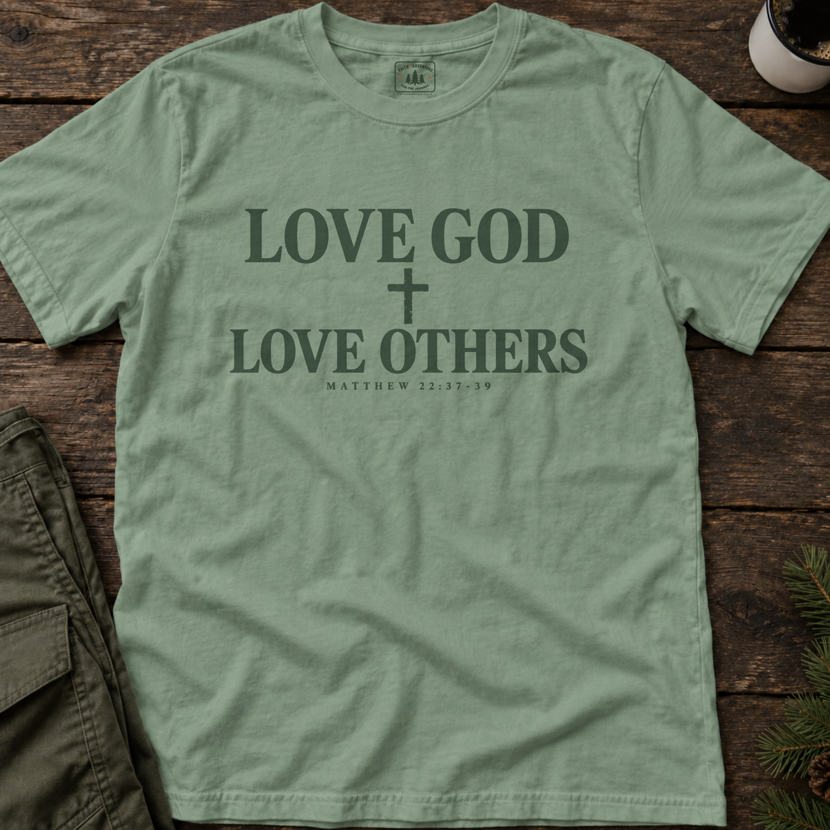 Love God Love Others (serif cross) T-Shirt